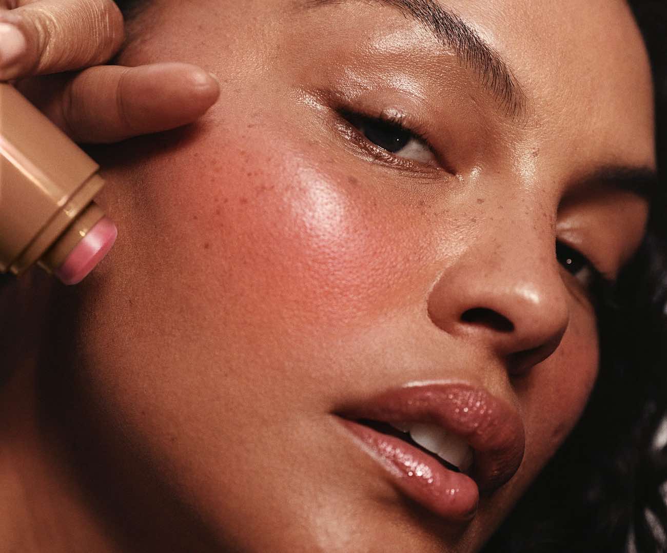 krisrhode pocket blush /freckle Rhode Pocket Blush / Freckle in Qatar