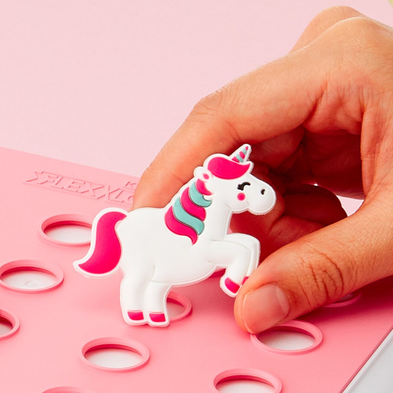 بروش FlexCharm للاطفال من Flex & Lock / تصميم Unicorn