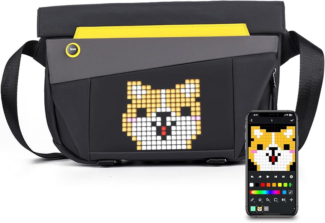 شنطة Divoom Slingbag V الذكية / مع شاشة بيكسل LED / تحكم من الجوال / مع مدخل USB