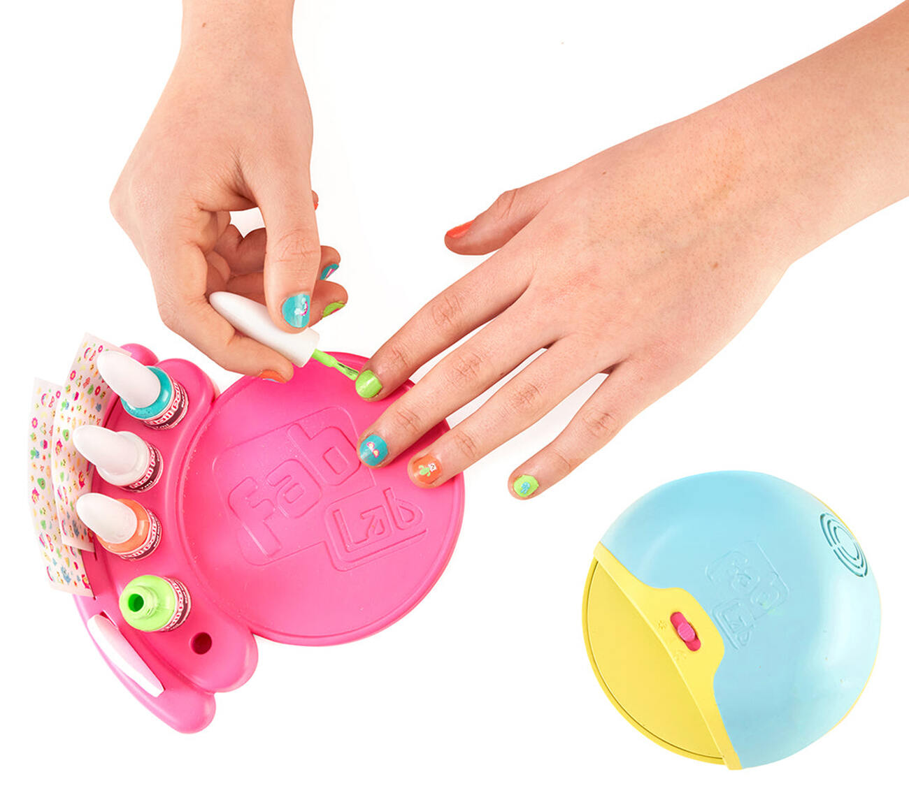 حزمة تزيين الاظافر للصغار من Fab Lab / مع جهاز تجفيف