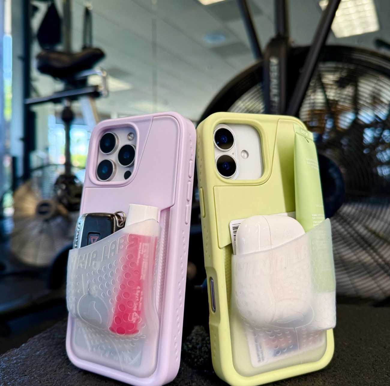 Ninja Labs Flex Pouch Case for iPhone 16 Pro / Flexible Front
