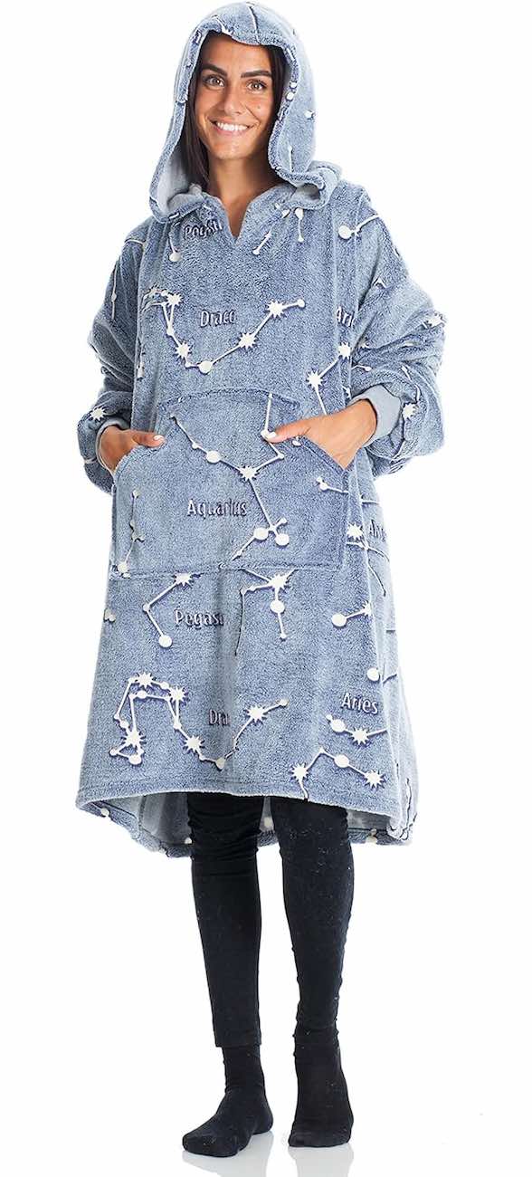 Kanguru Hoodie Wearable Blanket / Soft & Comfortable / Glows in the Dark / Constellations